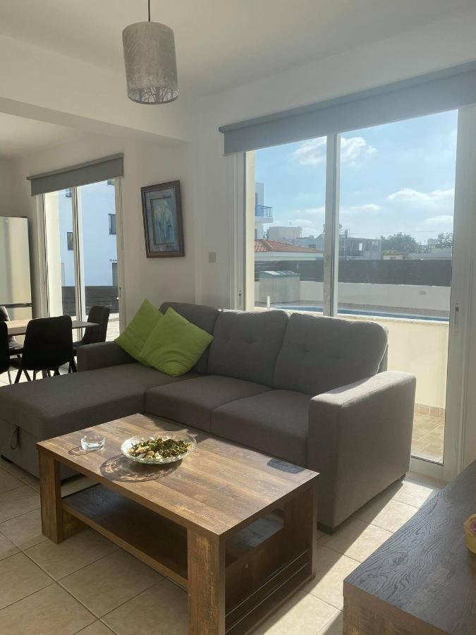 Cosy Apartment In Kato Paphos With Pool Access Esterno foto