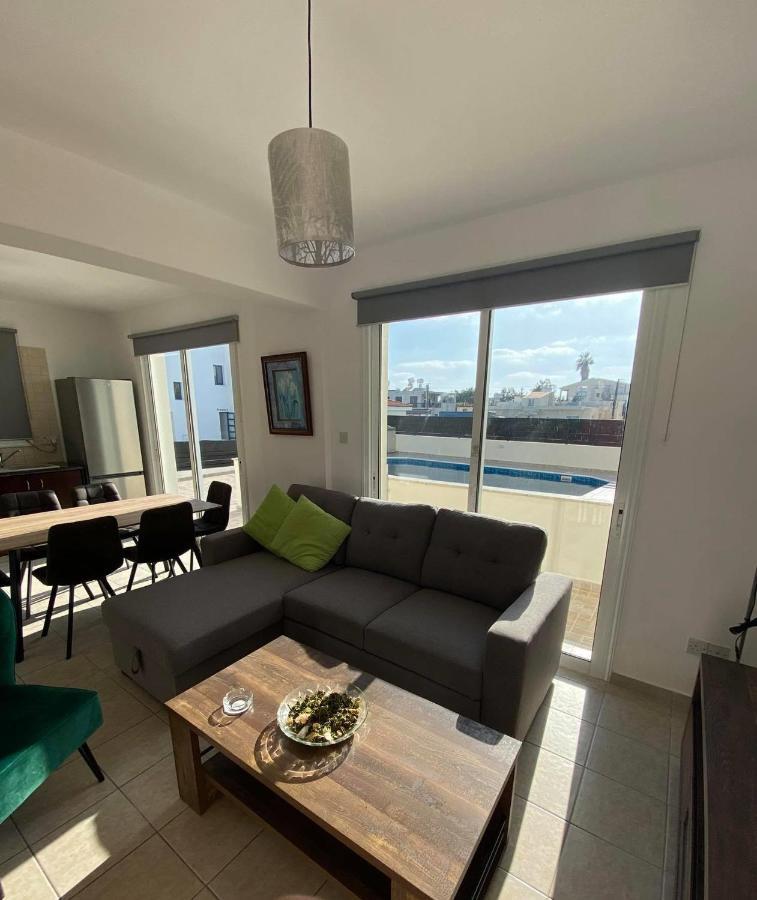 Cosy Apartment In Kato Paphos With Pool Access Esterno foto