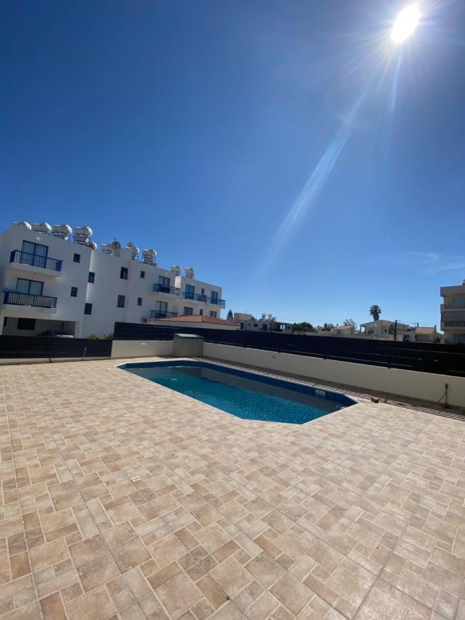 Cosy Apartment In Kato Paphos With Pool Access Esterno foto